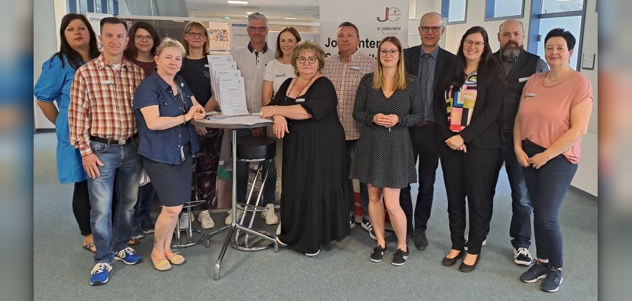 Salon d'activation du Jobcenter Salzlandkreis : le personnel du Jobcenter sur le site de Bernburg.