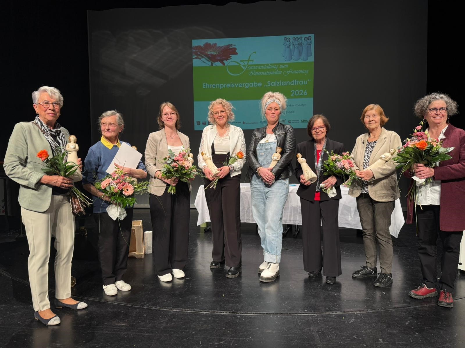 Der Salzlandkreis ehrt wieder besonders verdiente Vertreterinnen mit dem Titel „Salzlandfrau“